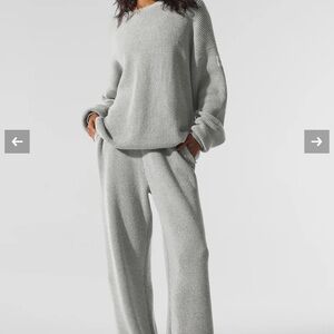BRAND NEW Alo Domain Rib Knit Lounge Set heather grey
